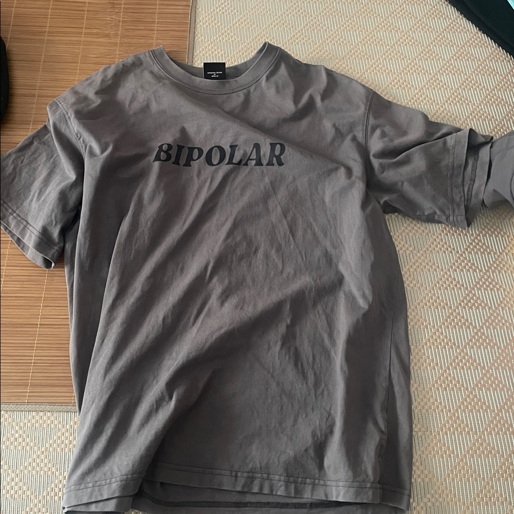 Mango Gray Graphic Tee
